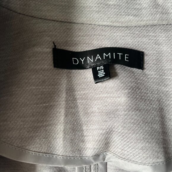 Blazer - Picture 4 of 4